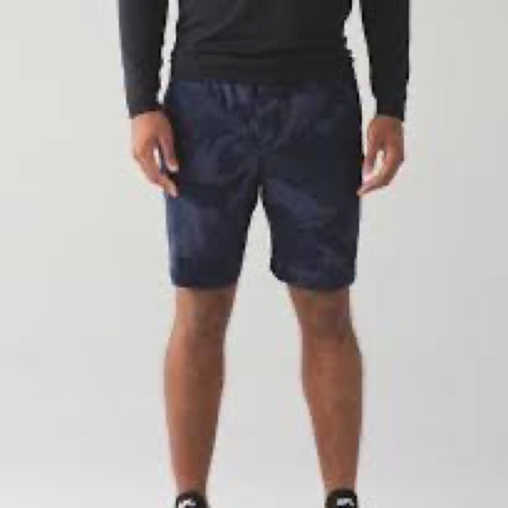 Lululemon camo 9” shorts